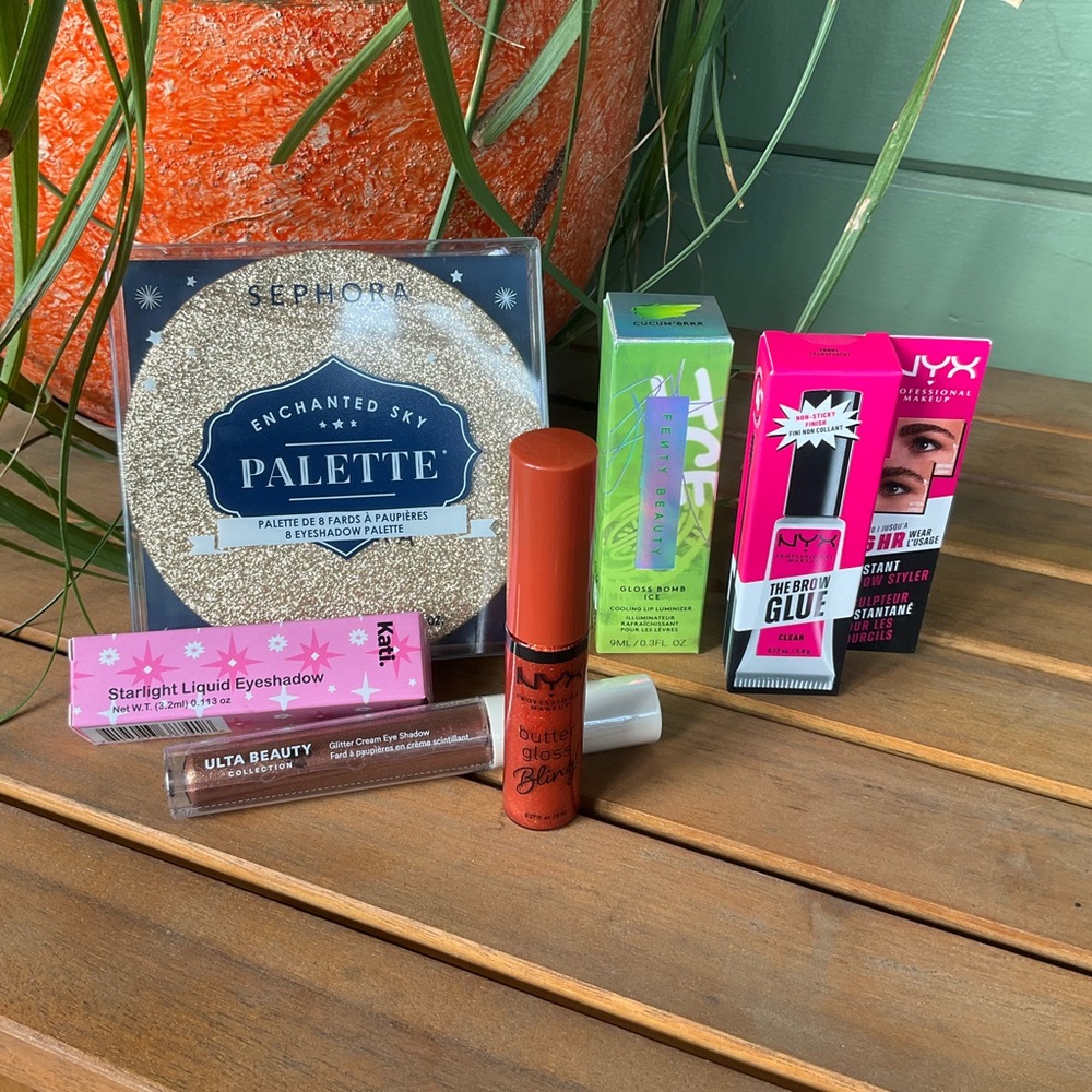 Prom/Club/ Beach Sparkle &  Shine makeup up bundle.